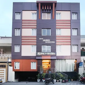 Janki International 3 Km From Kashi Vishwanath Temple Free Pickup From Railway Station Hotel